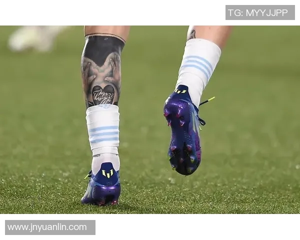 足球明星全身纹身艺术解析女性视角下的魅力与个性展示 足球明星全身纹身艺术解析女性视角下的魅力与个性展示