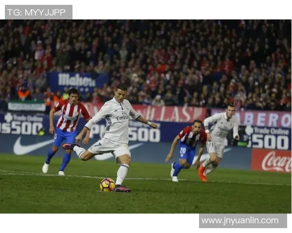 法国足球传奇施丹的辉煌生涯与对足球的深远影响 法国足球传奇施丹的辉煌生涯与对足球的深远影响