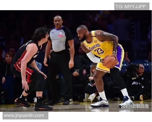 2015年NBA季后赛雷霆与快船激战回顾精彩瞬间与关键时刻分析